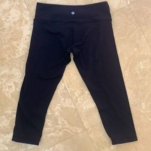 Size 8 Women’s Lululemon reversible leggings